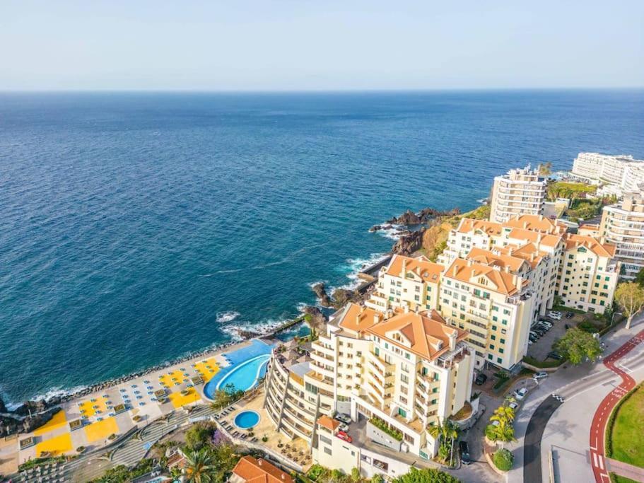 Super Cliff Διαμέρισμα Φουνκάλ Εξωτερικό φωτογραφία