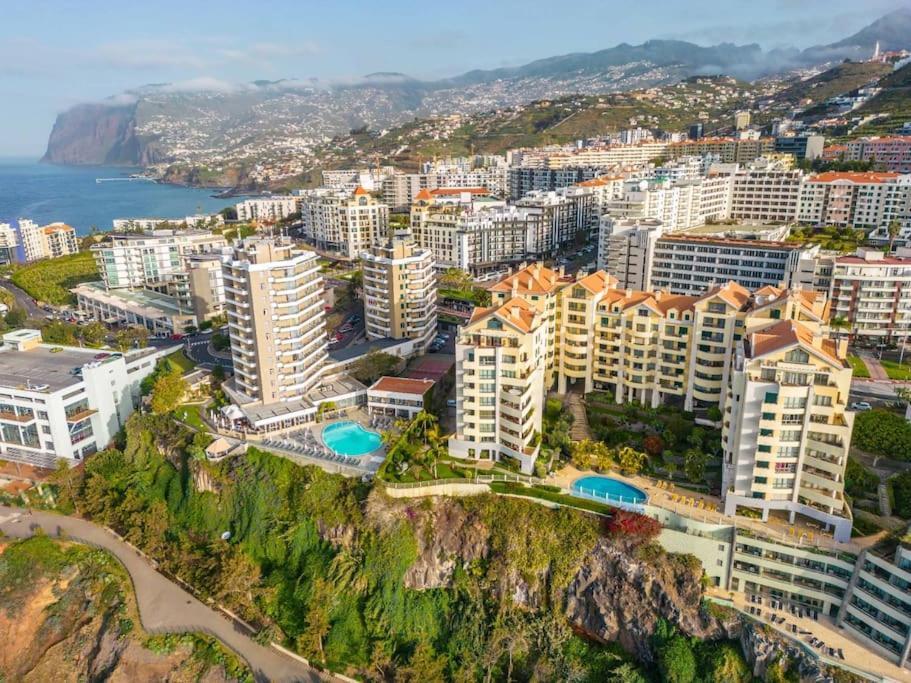 Super Cliff Διαμέρισμα Φουνκάλ Εξωτερικό φωτογραφία